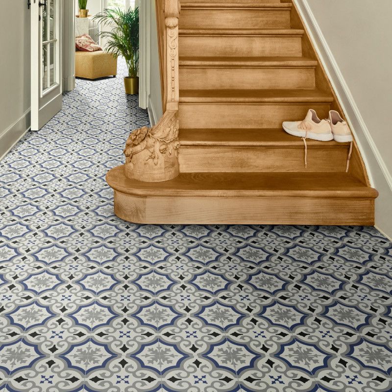 Sol Vinyle/PVC - 3m - carreaux de ciment bleu et gris EVORA 573 - Textile Texmark par IVC