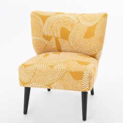 Fauteuil ethnique moutarde et écru - 62x65x71cm - TANZANIE par Amadeus