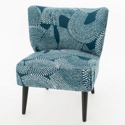 Fauteuil ethnique pétrole et écru - 62x65x71cm - TANZANIE par Amadeus
