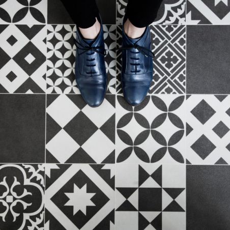 Sol Vinyle/PVC - 4m - carreaux de ciment gris ardoise et gris clair AMADORA 090M - Optima Tex-style par Beauflor Sol Vinyle/PVC - 4m - carreaux de ciment gris ardoise et gris clair AMADORA 090M - Optima Tex-style par Beauflor