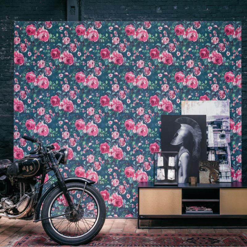 Papier peint intissé floral rose et bleu roi STELLA - Tailor par Casamance - 73390238